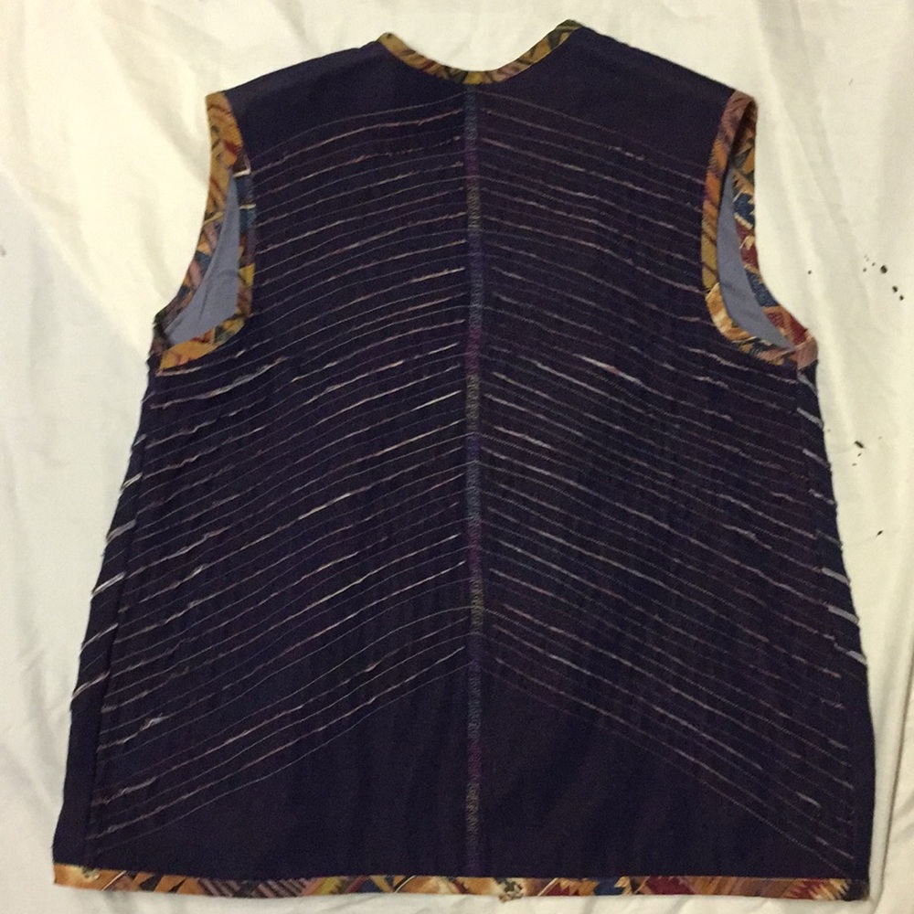 Vest - Picture 2 of 3